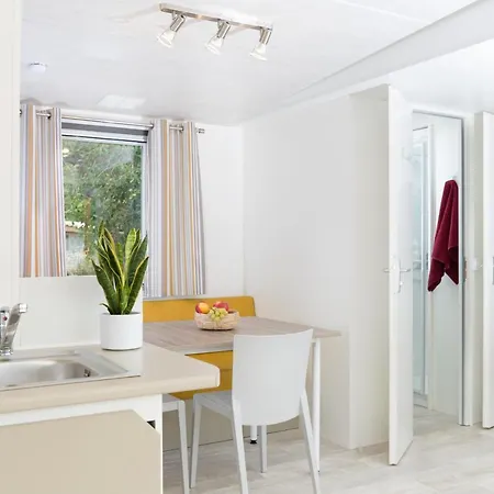 卡萨维奥露营酒店