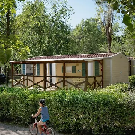 卡萨维奥露营酒店 卡瓦利诺