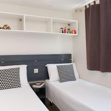 卡萨维奥露营酒店 3*